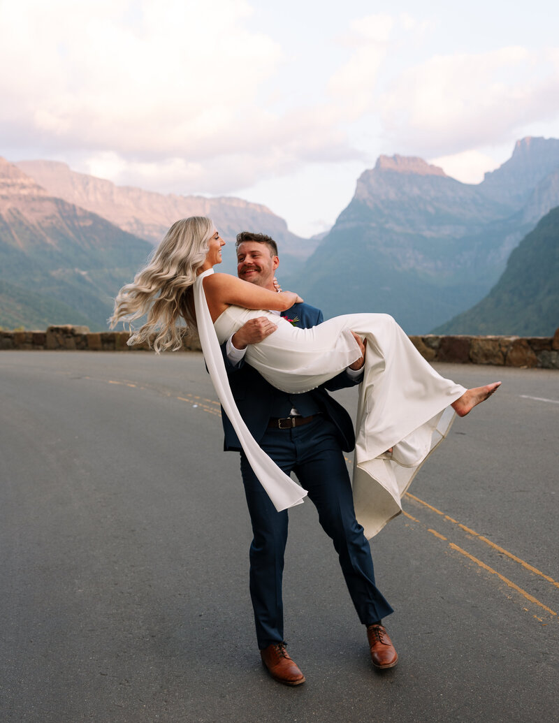 Montana photographer, Haley Jessat. Capturing rocky mountain weddings and elopements in the Flathead Valley.