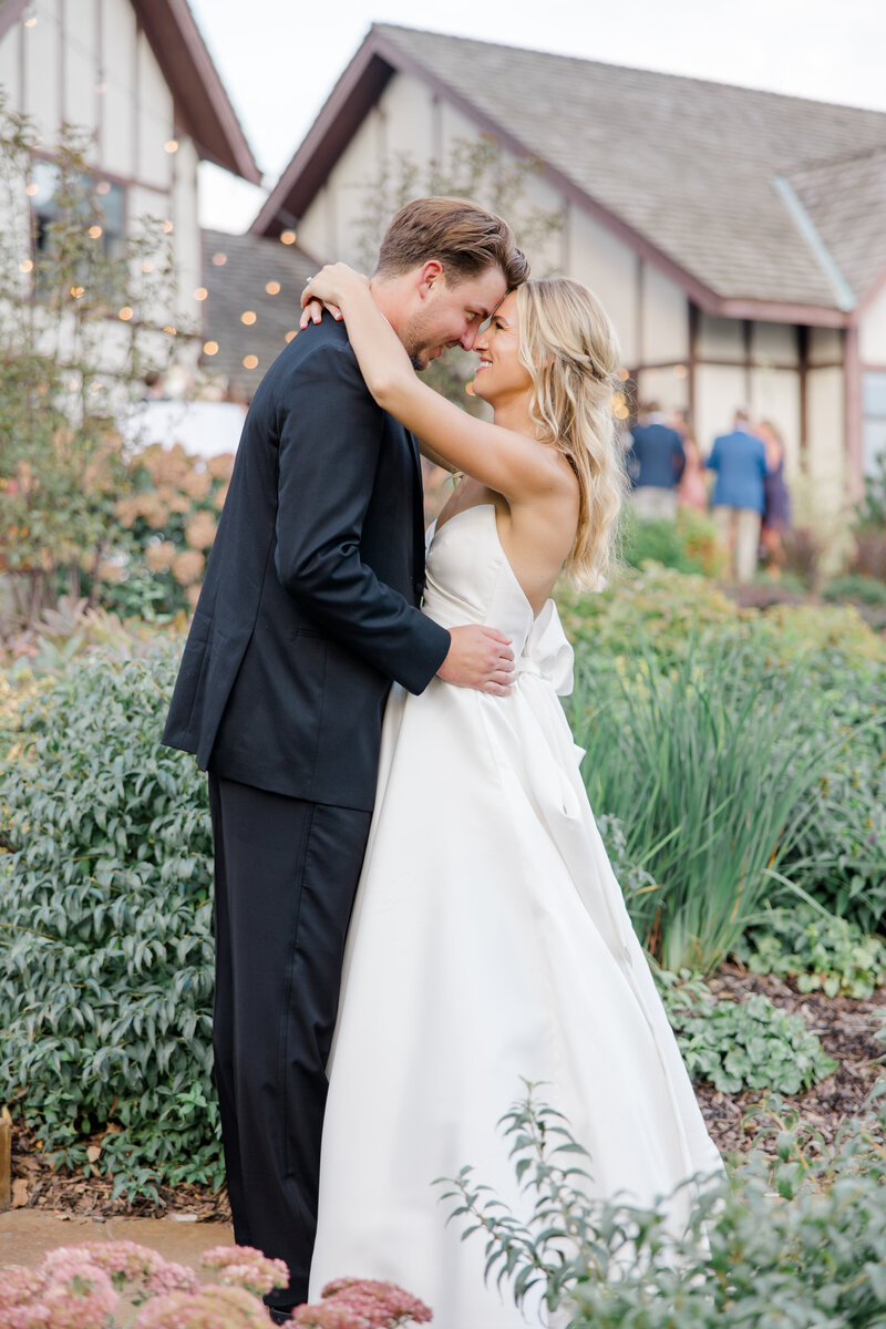 Jennifer Kamen Photography Minneapolis St. Paul Minnesota Tampa Florida Destination Wedding Engagement Lifestyle Newborn Family Photographer JenniferKamenPhotography1-8