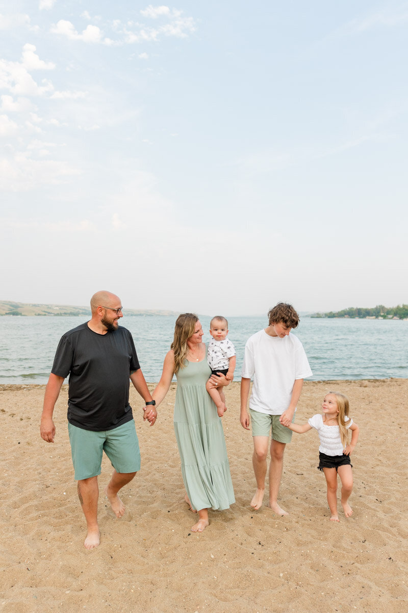 2023 Krystal-Moore-Photography-Beach-Minis-Buffalo-Pound-31