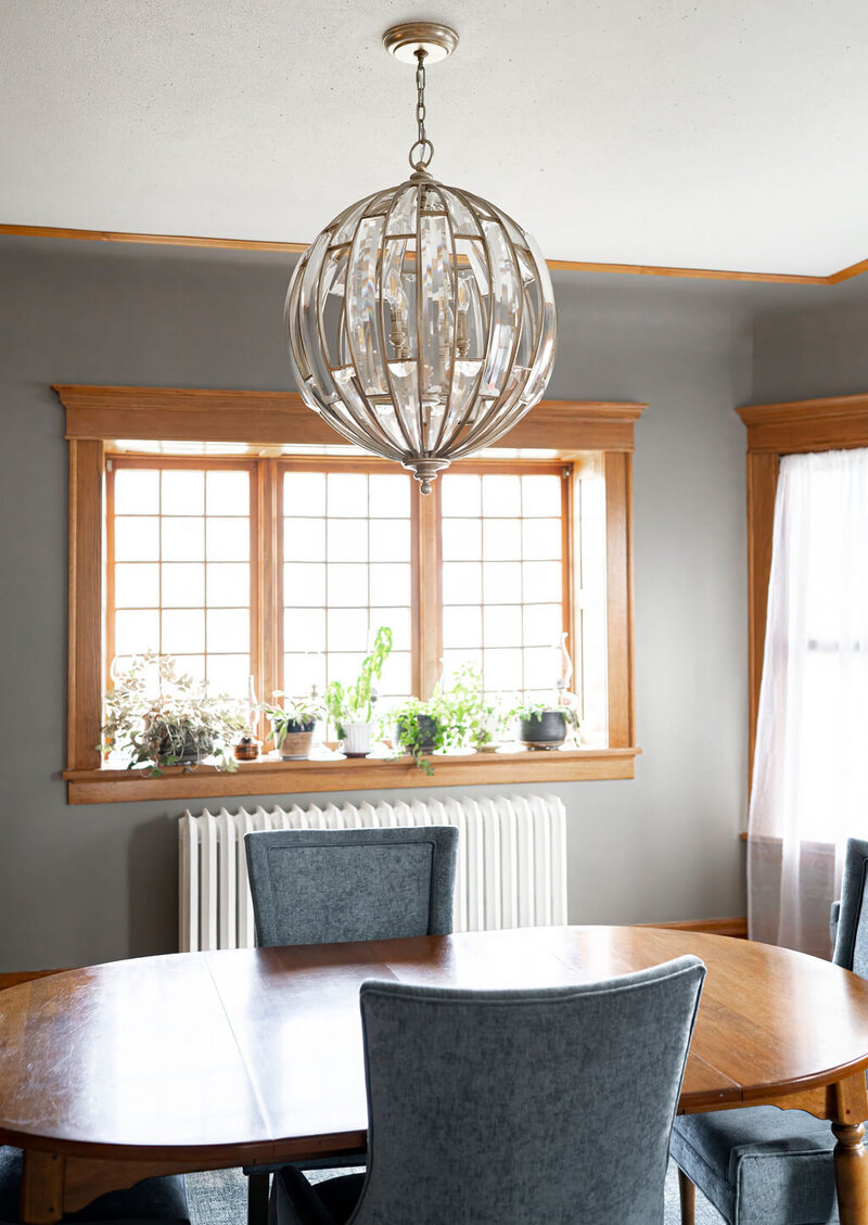 traditional-elegant-dining-room