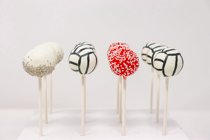 bakery - cakes - cake pops -north dakota -241