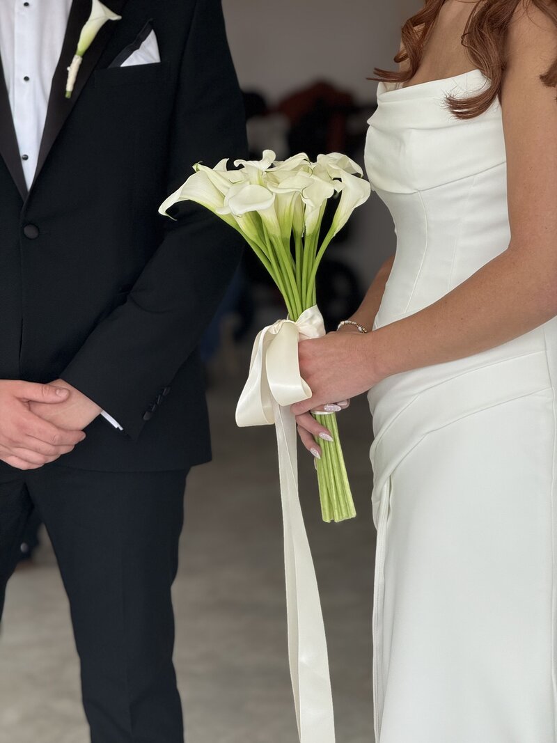 bridal bouquet, elegant lilies