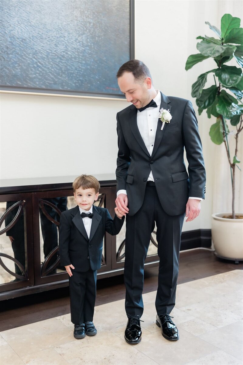 Portrait of the groom and his son at the country club of Orlando