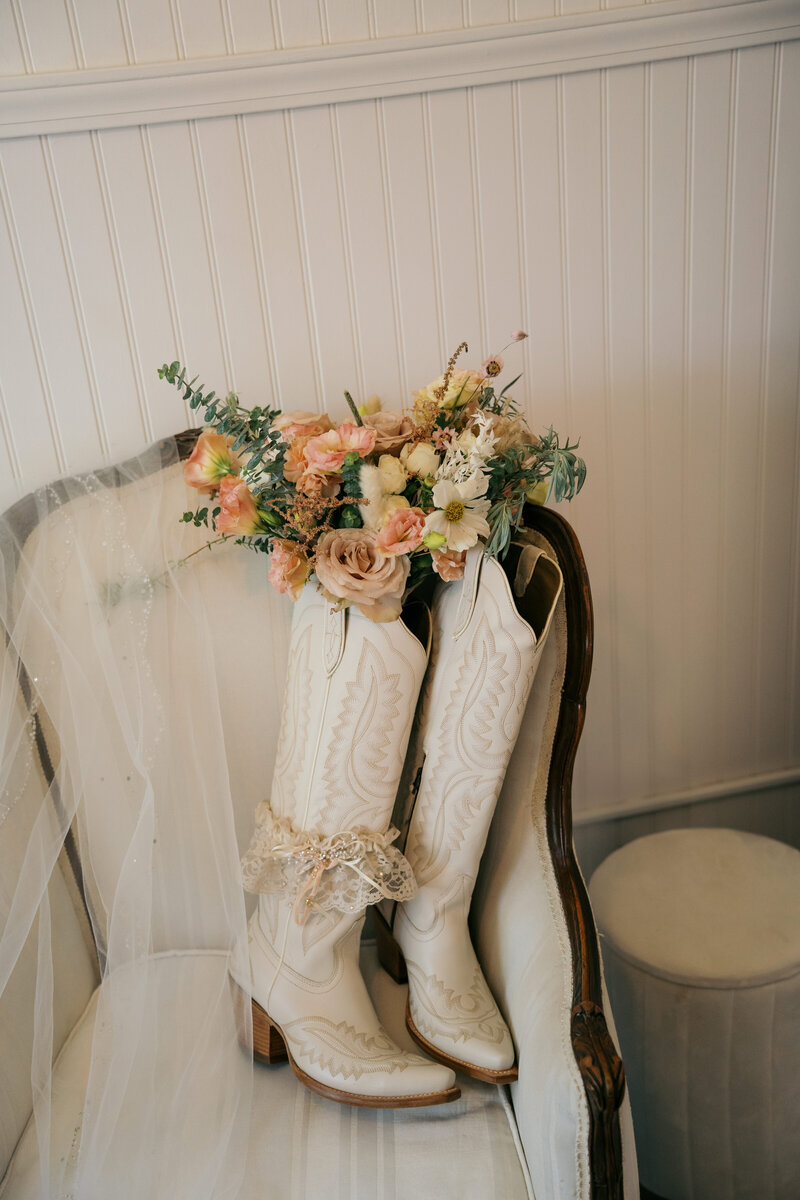 Mary_Luke_jacqueophoto_Sneak-31