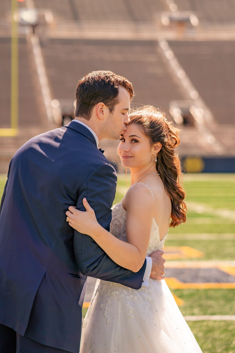 notre-dame-stadium-wedding-photos (3)