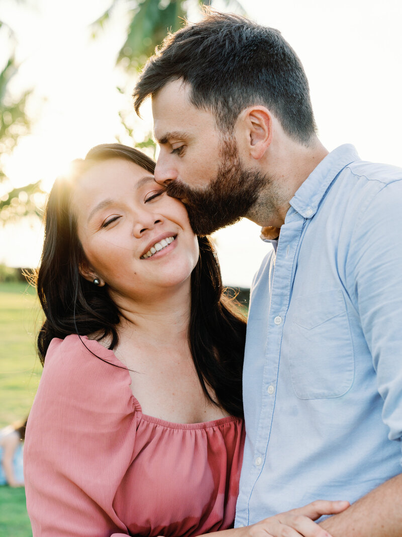 Couple Portrait, kissing at the sunset, St-Tropez Photographer