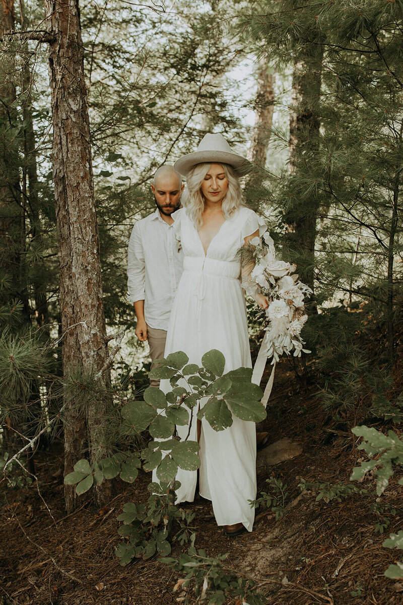 bride and groom in smoky mountains