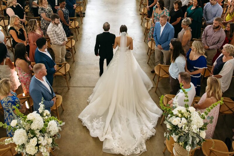 AmariBride_Aisle_Horizontal