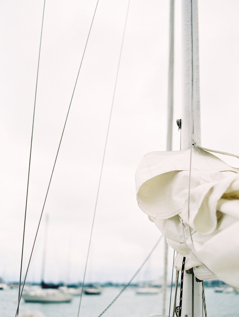 Chicago-sailboat-engagement_05