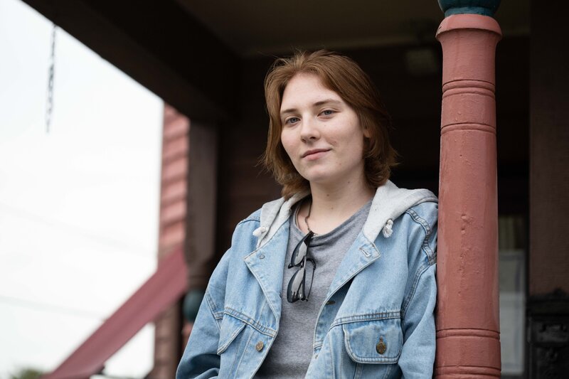 Olmstead-Falls-Senior-Session-Senior-Photos-Grand-Pacific-Junction-4