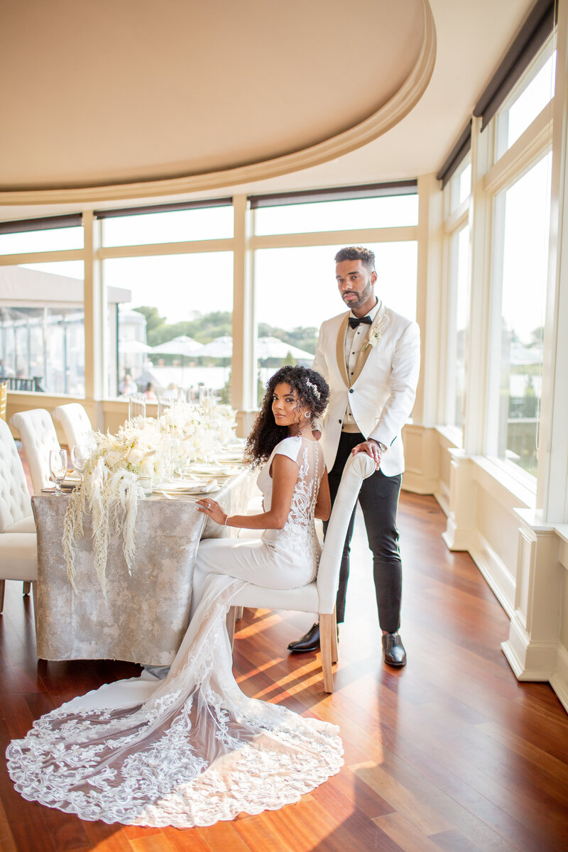 OceanCliffNewport_bleachedfloralweddingstyledshoot_CharityHopePhotography-188