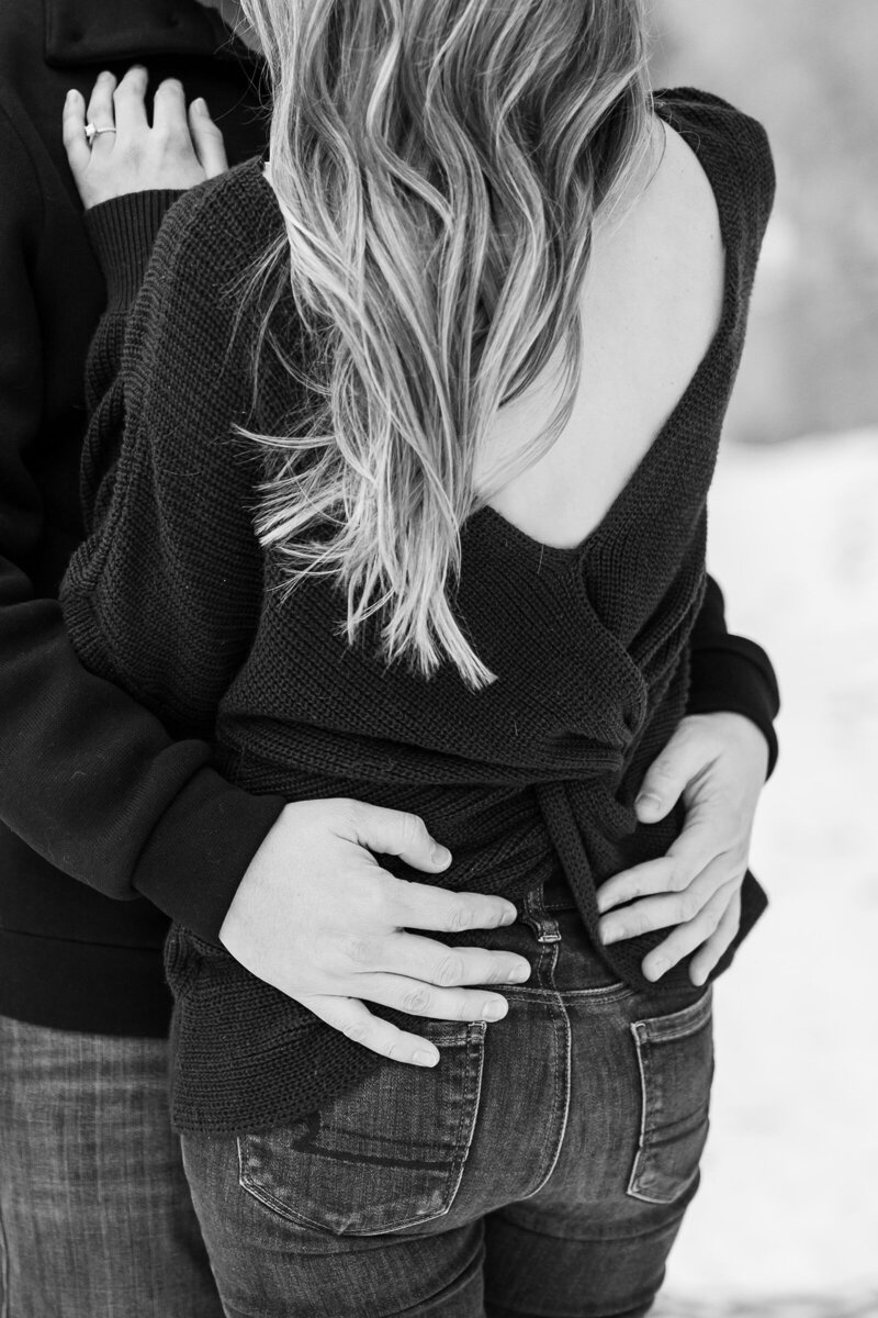 madison-engagement-winter-the-paper-elephant_0024