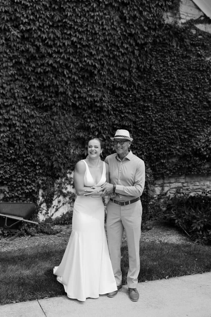 Complete List of Iowa wedding venues Iowa wedding photographer