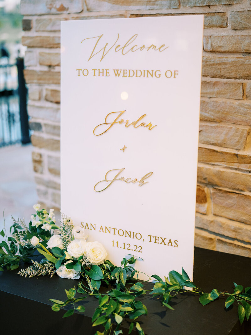 white wedding welcome sign