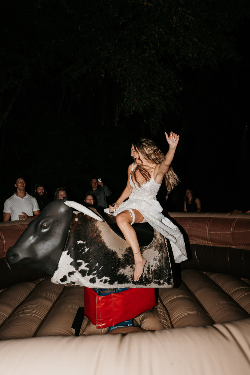 Minnesota wedding photographer based in Minneapolis