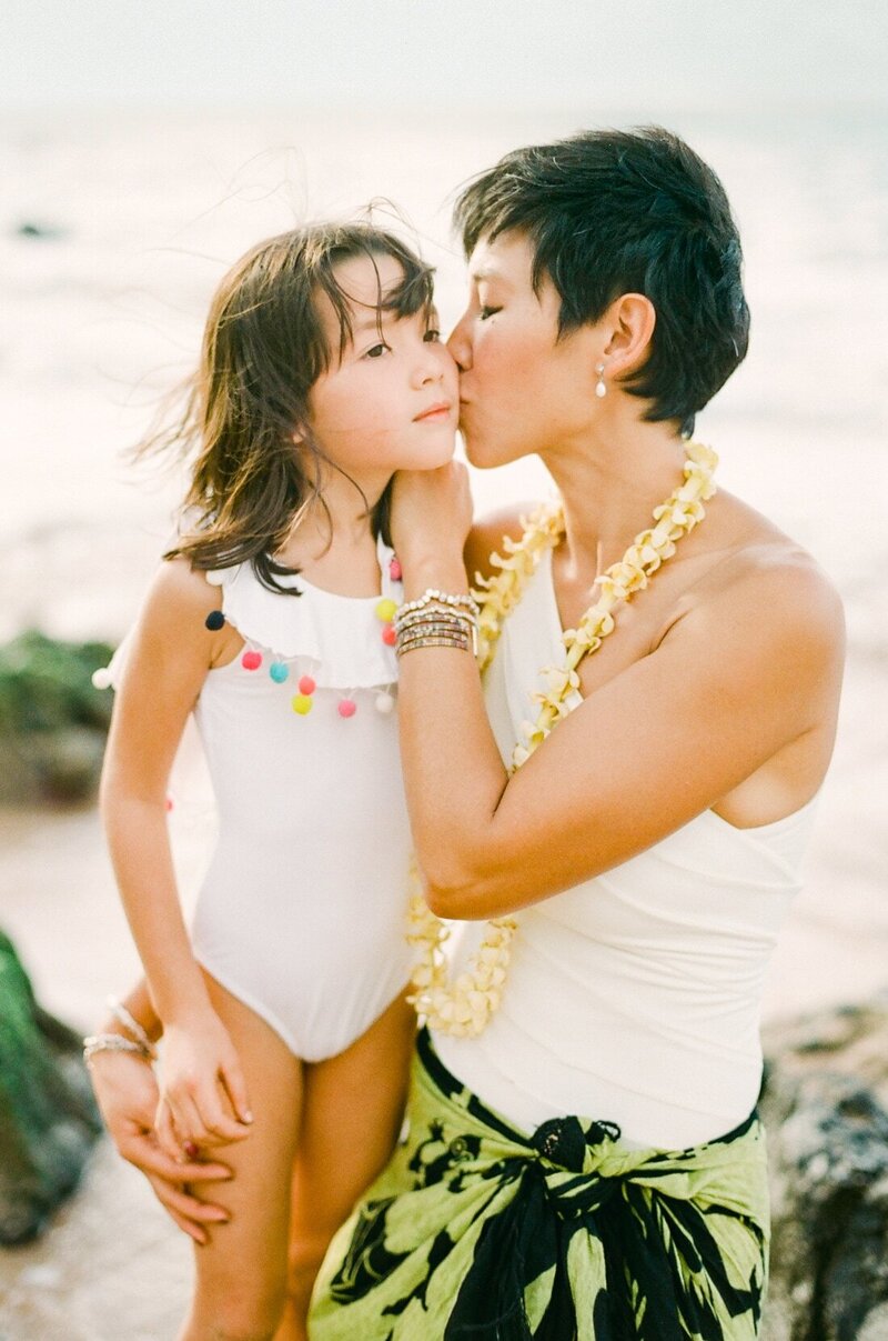 Family golden hour photography at beach in Wailea