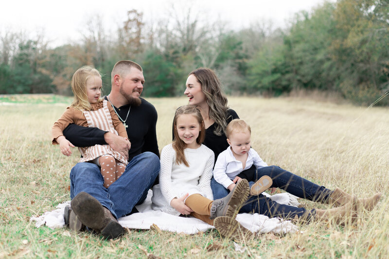 Outdoor Urban Family Portrait Session in Texas