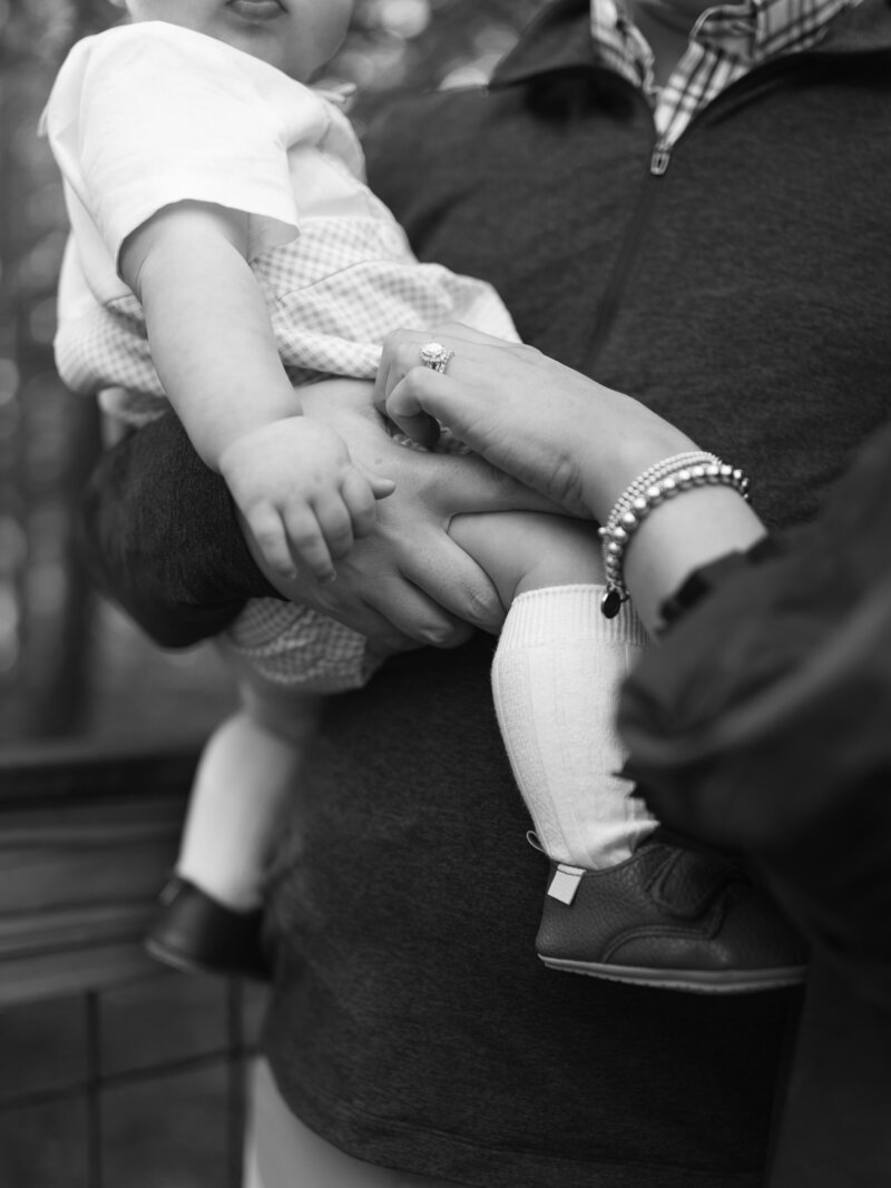 Auburn Alabama family photographer outdoor session natural light candid moments lifestyle family portraits.