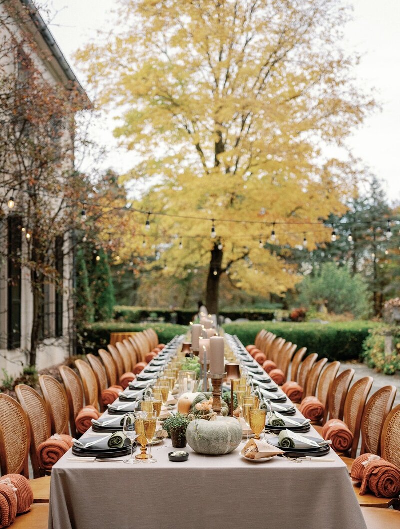 Event Gallery - Couture Linens \u0026 Events :: Chair Covers, Linens,  Centerpieces, Chiavari Chairs in Michigan :: Macomb :: Oakland, image size:800x1059