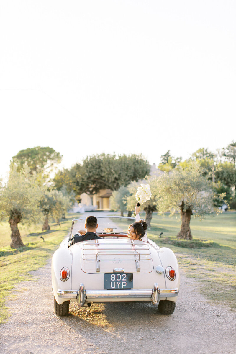 Maïlys Fortune Photography Husband Wife Wedding Weddings Photography France Switzerland Italy Timeless Dreamy Imagery Bilingual French English Destination Weddings Destination Wedding Provence French Riviera Paris Lake Como Tuscany98