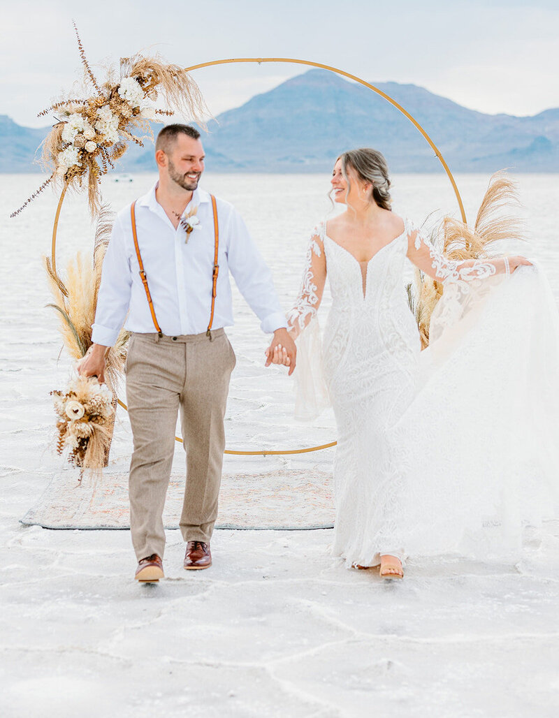 bonneville salt flats elopement (19)