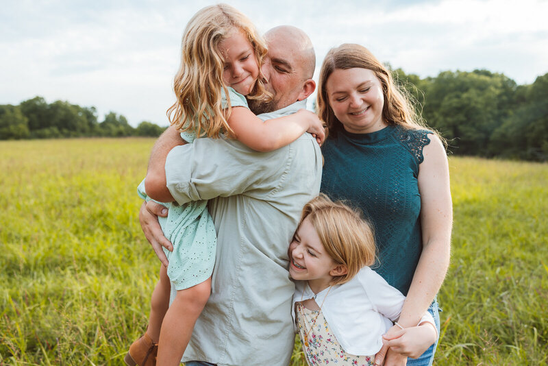 Family portrait taken during a breakout session at an extended family portrait session. 