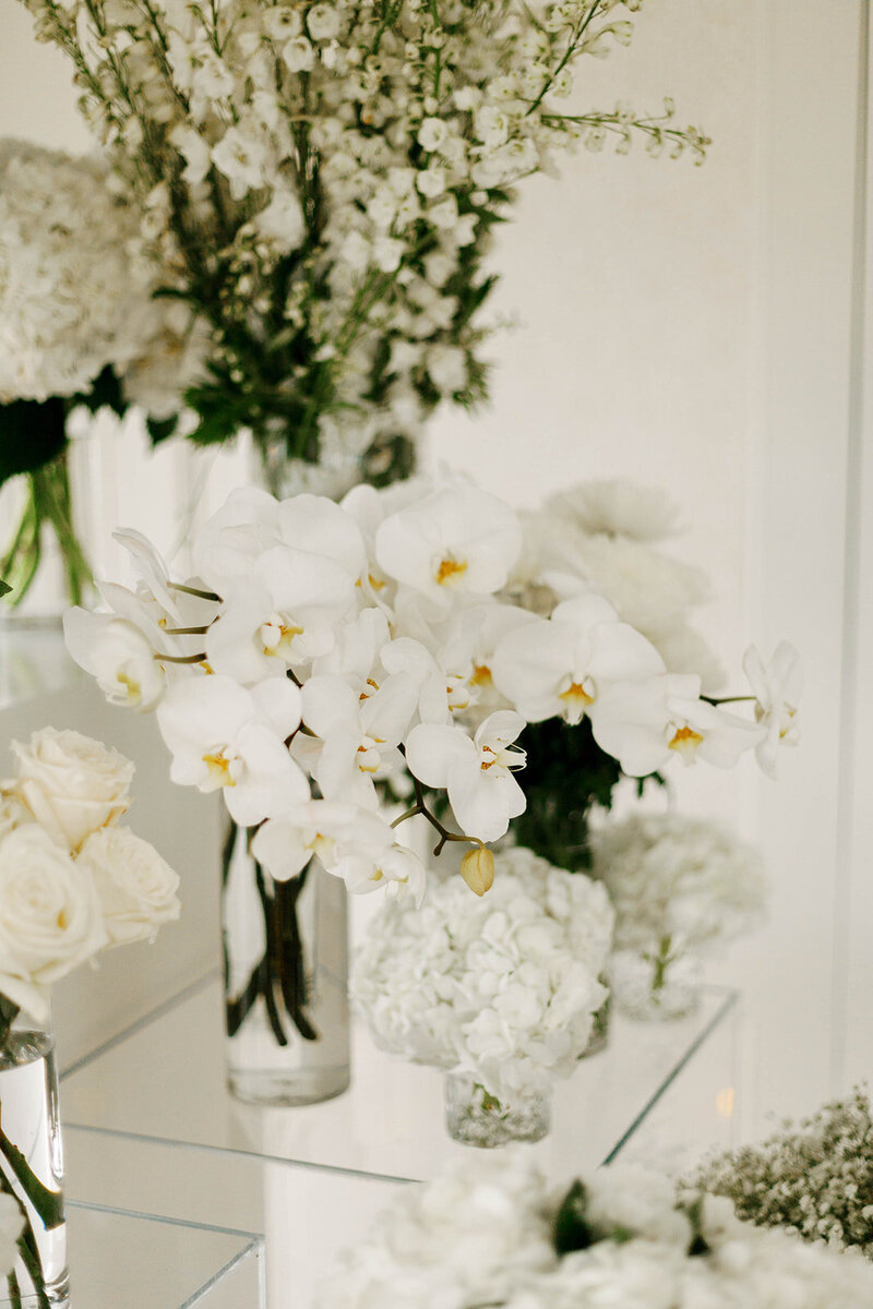 White Luxury in D.C - Floral Gallery by Krysta Smith floral Design_2