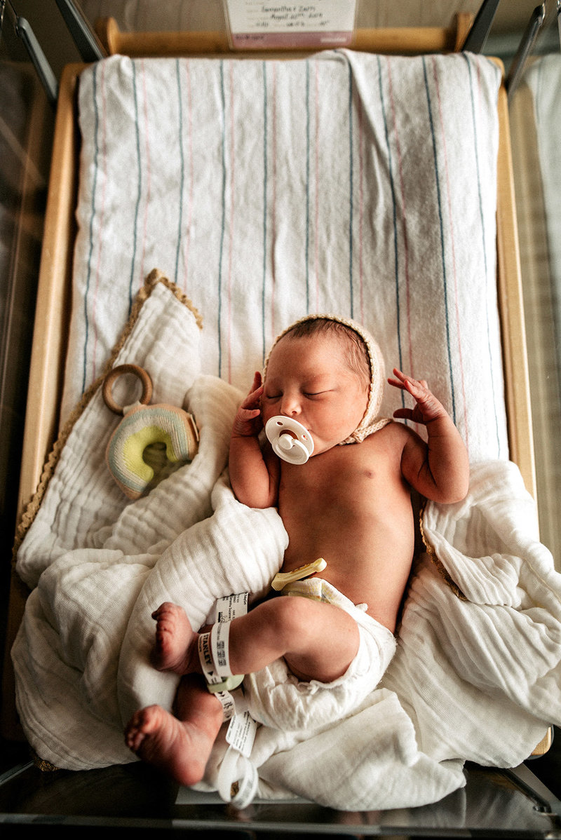 Fresh 48 Hospital Birth Photography Minnesota