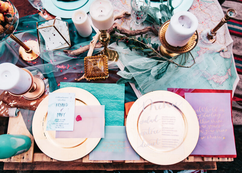 wedding-table-colourful-flatlay