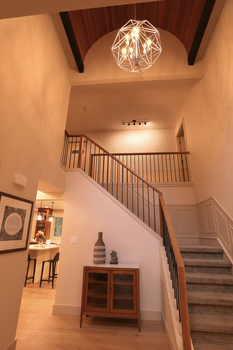 2422 Bay View Place SW 002