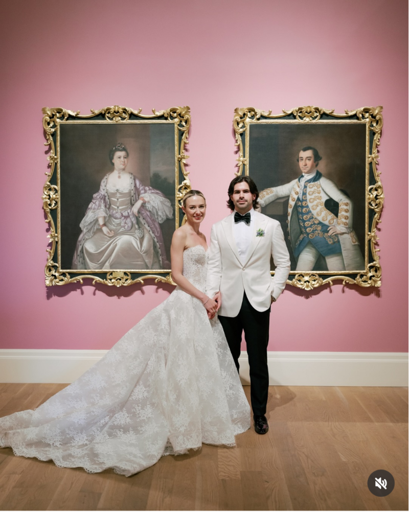 A la carte wedding hair and makeup packages; designed for any size wedding, complete with touchup hours to keep your hair and makeup fresh all evening. Emerald, Ruby, Sapphire, Blue Diamond