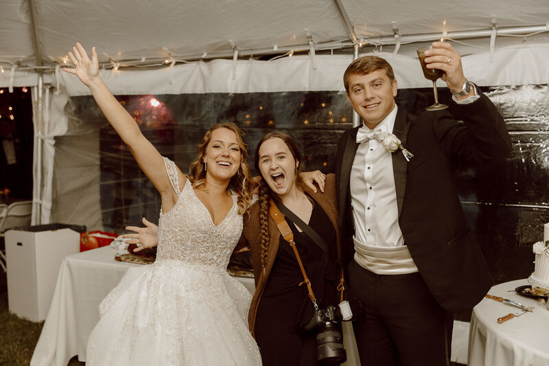 Maryland Wedding Photographer with wedding couple