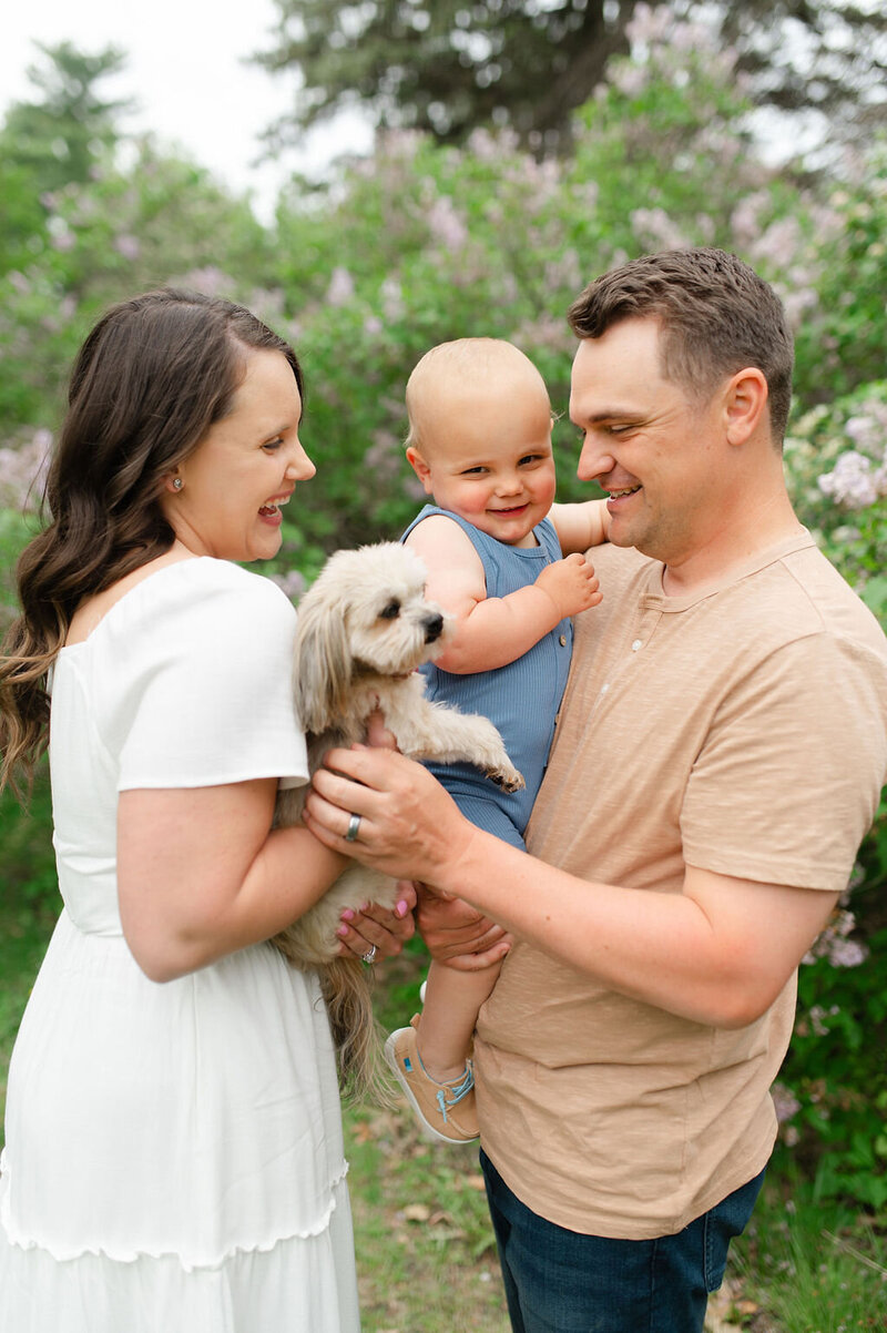 SpringFamilyPhotos-Minnesota-Edina-EdenPrairie-ArnesonAcres-TimelessFamilyPhotographer1