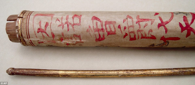 Vintage-Silk-Vellum-scroll