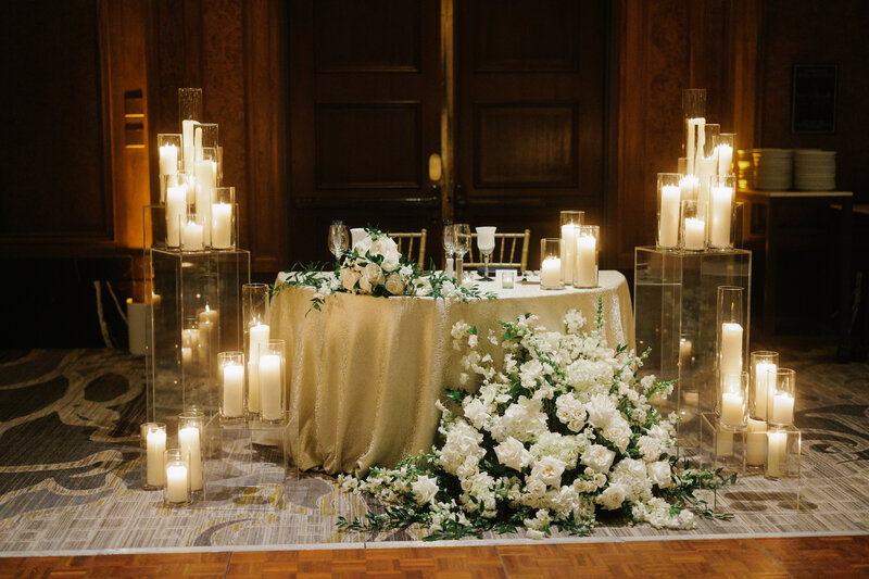 19-Intercontinental-Chicago-Wedding-sweetheart-table