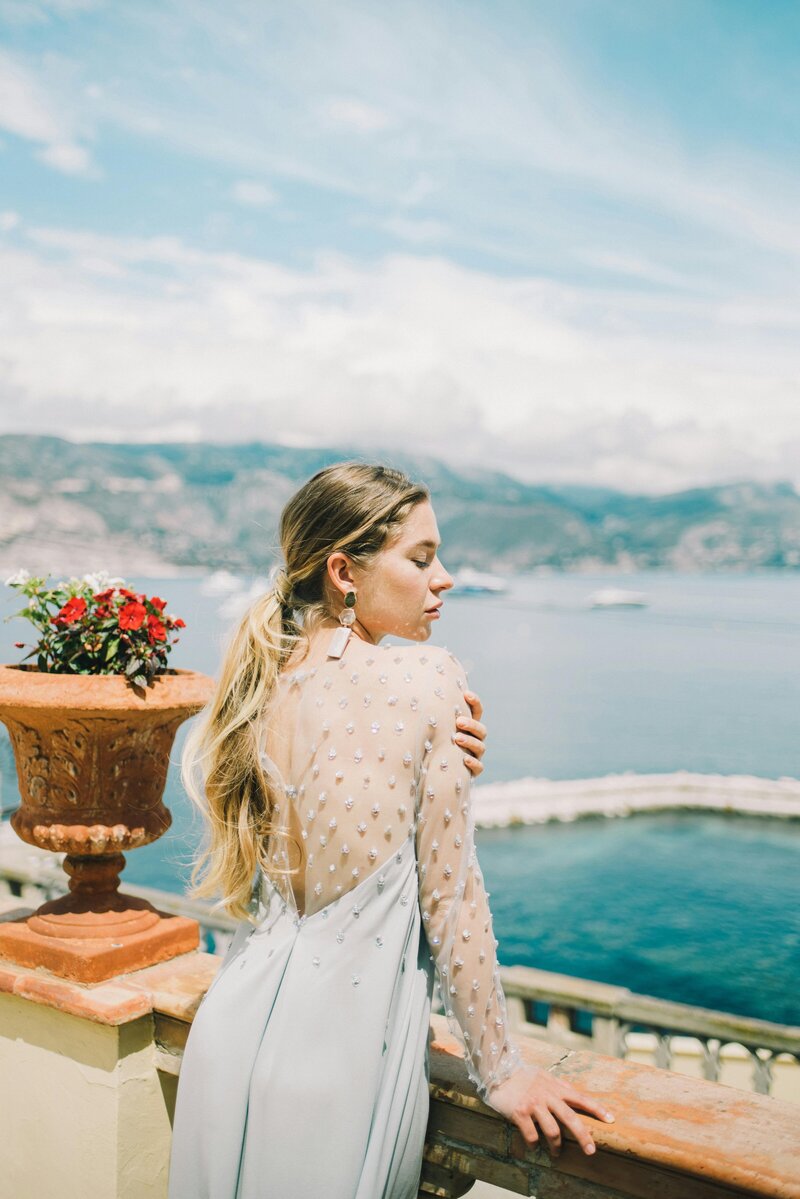 pexels-leeloothefirst-5429076-min