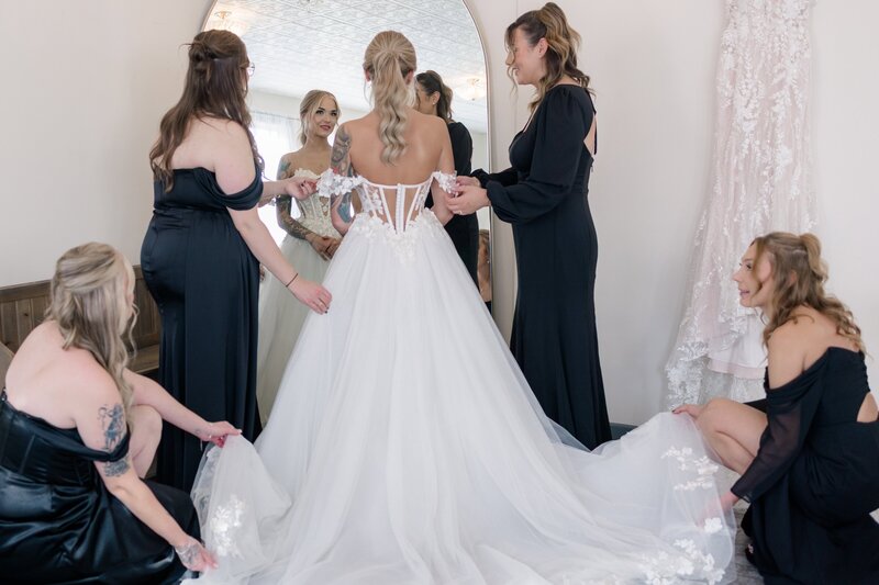 Edmonton Wedding Photos - Pine and Pond Wedding Venue (33)