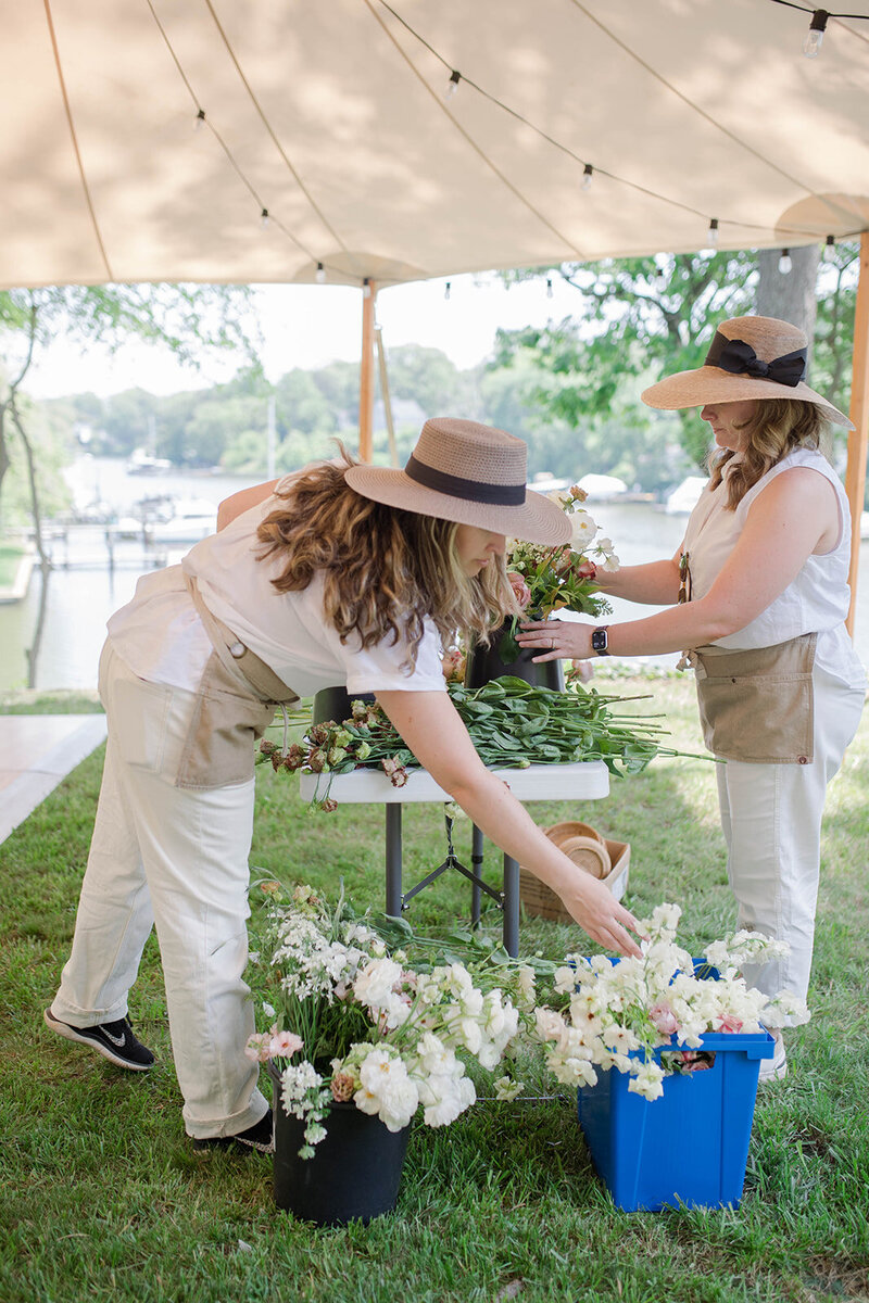22_Kate Campbell Floral Waterfront Private Estate Wedding by Kimberly F Denn photo