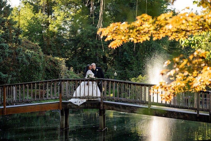 Lakeside Garden Wedding Oregon Photographer