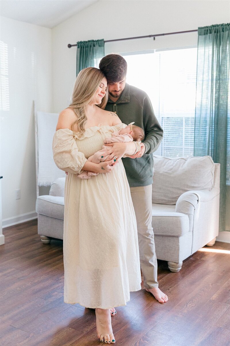 Hilton-Head-SC-Lifestyle-In-Home-Session-Lamp-and-Light-Photography-5