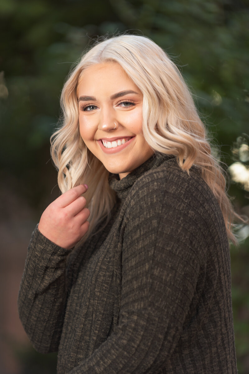 HS senior girl close up