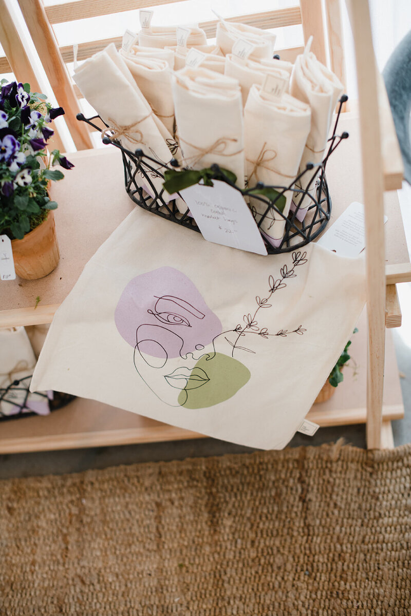 Feminine Branding for Flower Farm