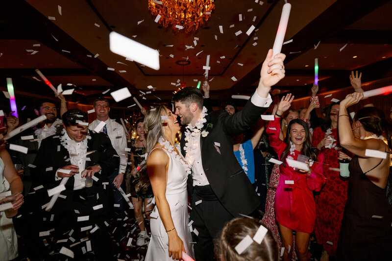 Maddie Moore Photography captures wedding reception at The Club in Birmingham Alabama