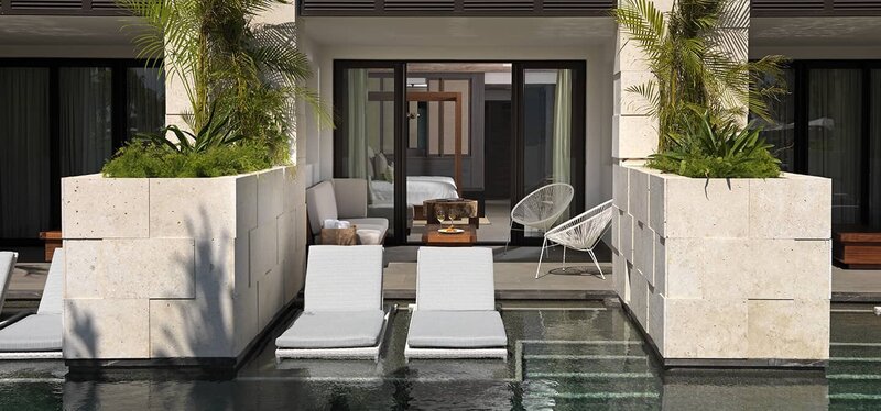 alcoba-swim-up-balcony