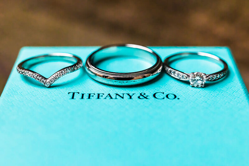 Tiffany Eheringe und Verlobungsring