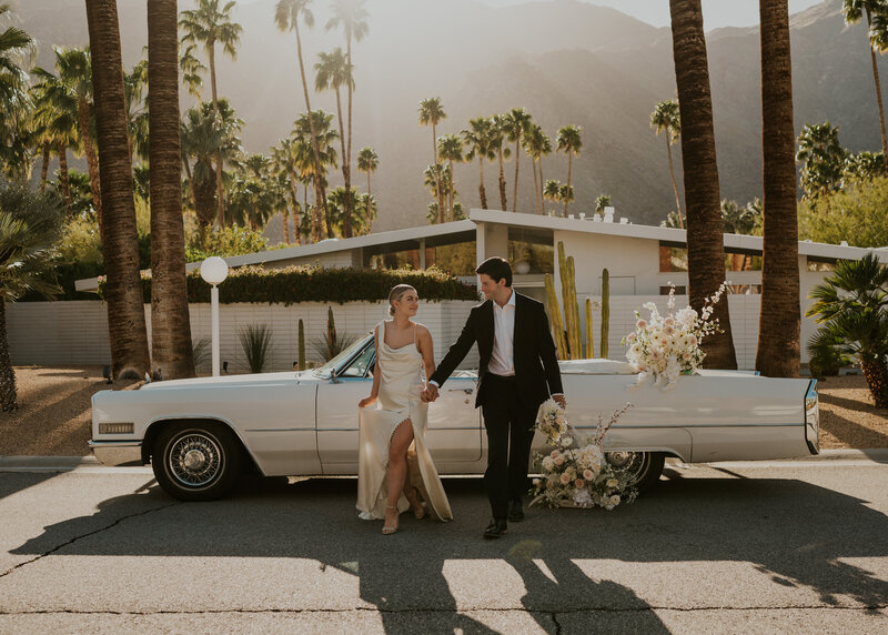 Palm Springs Vintage Car Wedding Inspiration-5