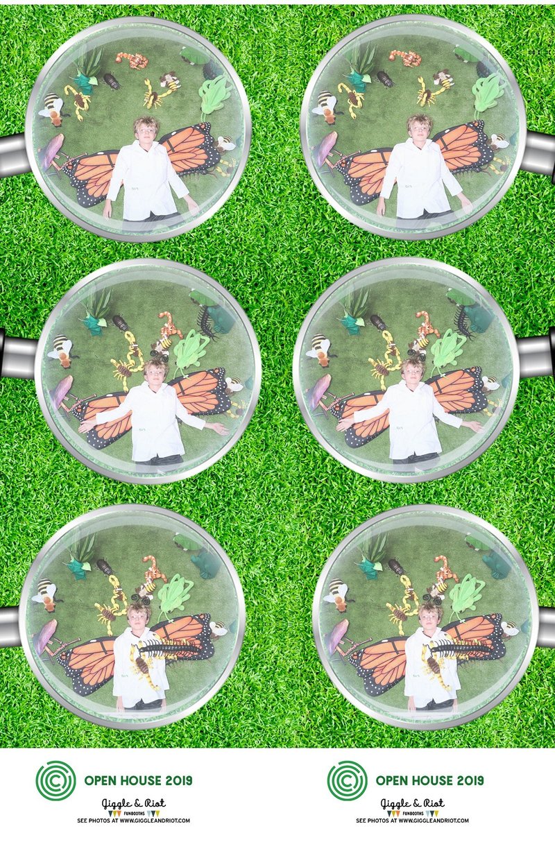magnifying glass effect photo booth