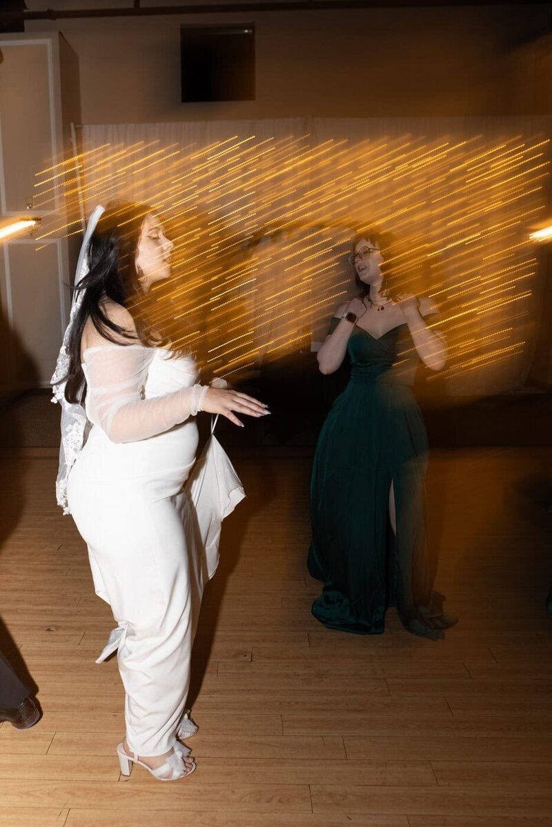 classic-and-documentary-style-wedding-photography-269