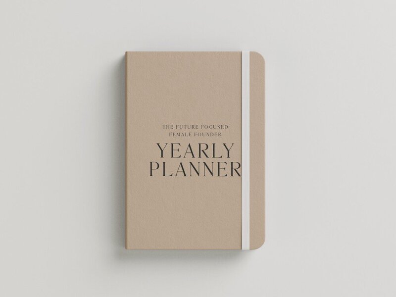MD040423 - Yearly Planner - Mockup v2