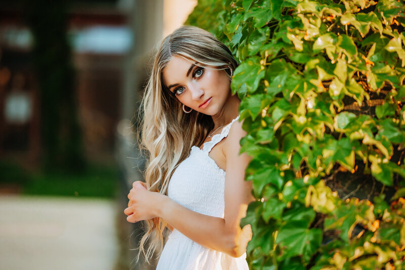 girl near wall
